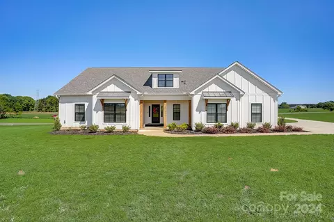 2713 New Salem Rd, Monroe, NC 28110