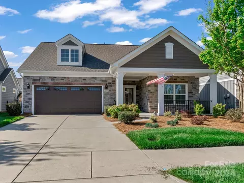 106 Valleymist Ln, Mooresville, NC 28117