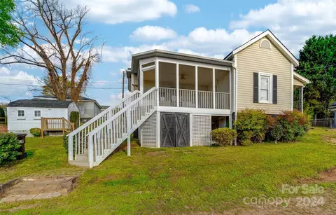 107 Dogwood St, Cramerton, NC 28032