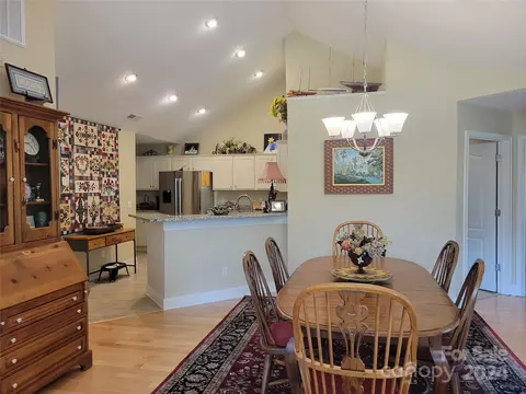 437 Summerfield Pl, Flat Rock, NC 28731 photo 12