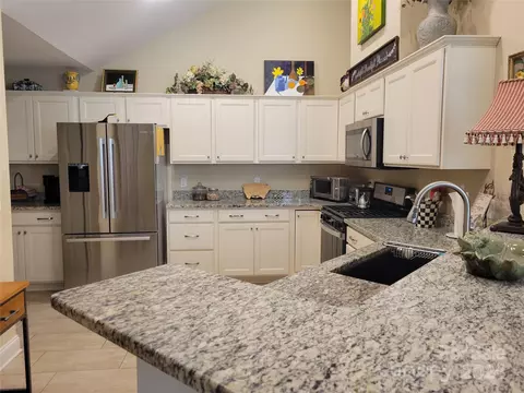 437 Summerfield Pl, Flat Rock, NC 28731 photo 13