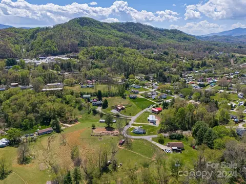 View/Area - 78 Circle Dr, Canton, NC 28716 photo 1 of 6