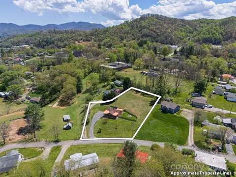 View/Area - 78 Circle Dr, Canton, NC 28716 photo 4 of 6