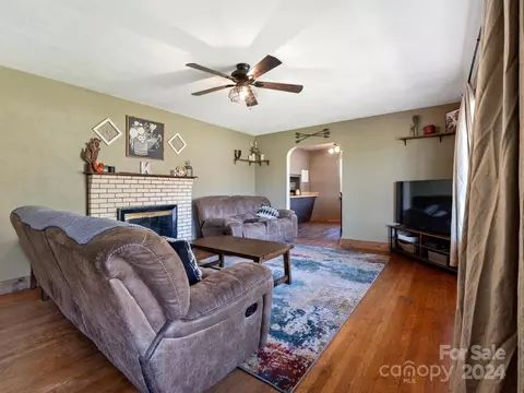 Living - 78 Circle Dr, Canton, NC 28716 photo 1 of 3