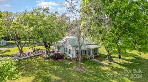 671 N Nc 150 Hwy, Lexington, NC 27295