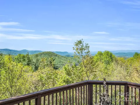 195 Spring Mountain Rd, Fairview, NC 28730