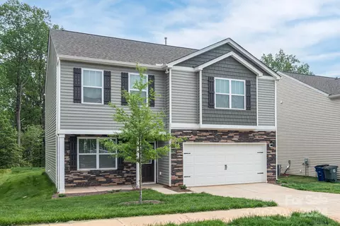 4018 Village Blvd, Conover, NC 28613