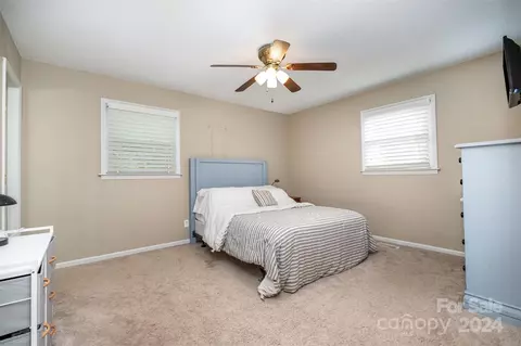 Bedroom - 806 Chestnut St, Stanley, NC 28164 photo 2 of 4
