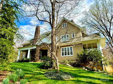 6315 Sharon Hills Rd, Charlotte, NC 28210