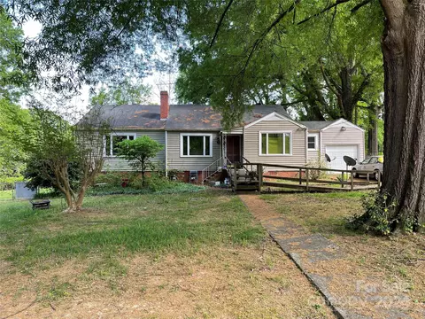 225 Valley View Pl, Salisbury, NC 28144