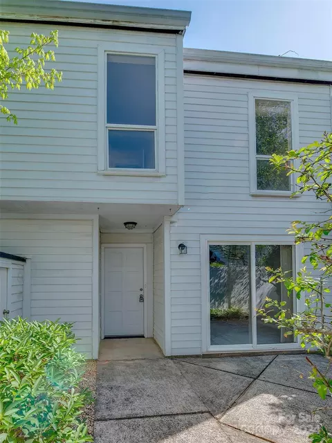 7115 Stonington Ln, Charlotte, NC 28227