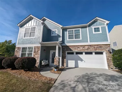4305 Toddington Ln, Matthews, NC 28105