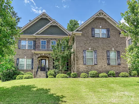 16540 Flintrock Falls Ln, Charlotte, NC 28278