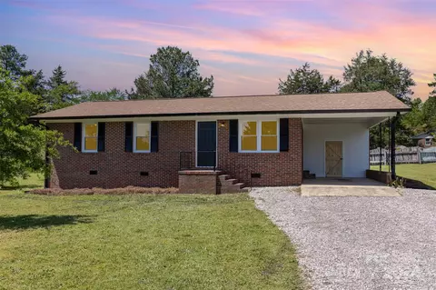 613 Unique St, Chester, SC 29706