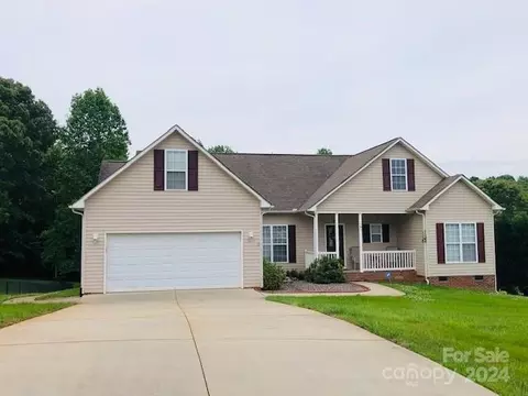 151 Deer Haven Dr, Statesville, NC 28625