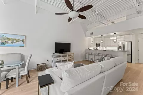 720 Governor Morrison 218 St #218, Charlotte, NC 28211