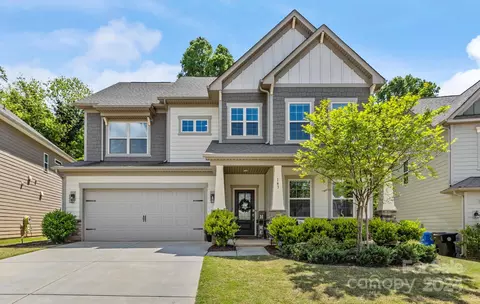 143 W Morehouse Ave, Mooresville, NC 28117