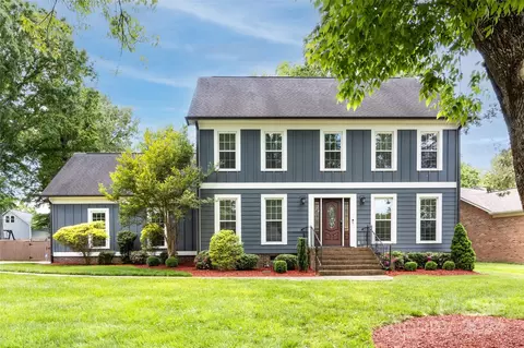 6516 Wickville Dr, Charlotte, NC 28215