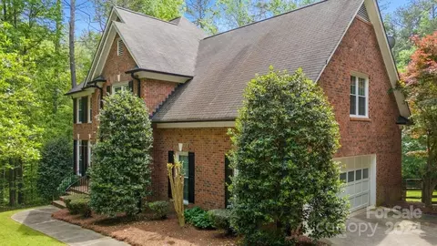 Exterior - 920 Waterview Ln, Monroe, NC 28110 photo 7 of 10