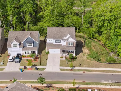 Exterior - 1807 Loggerhead Dr, Lancaster, SC 29720 photo 7 of 9