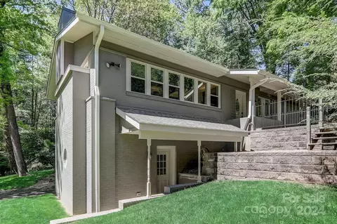 35 Hilltop N 16 Cir N #16, Hendersonville, NC 28791