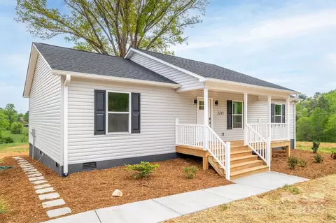 2115 Chester Ave, Morganton, NC 28655