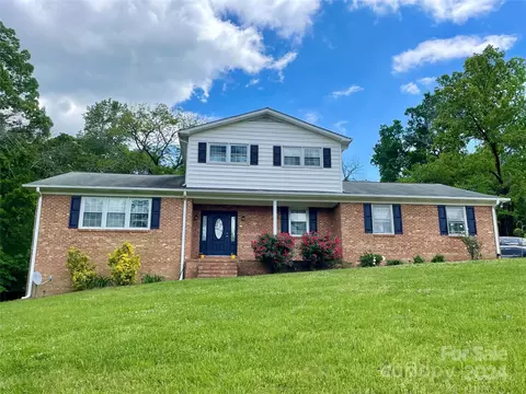 1065 Duchess Dr, Mount Pleasant, NC 28124