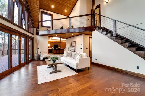 Living - 254 Jay Bird Dr, Sylva, NC 28779 photo 3 of 7