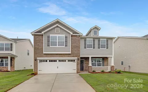 8167 Kennesaw Dr, Gastonia, NC 28056