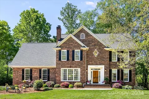 14805 Charterhouse Ln, Huntersville, NC 28078