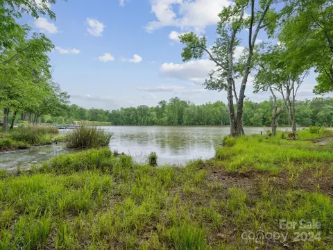 30123 Turtle Point Ct, Lancaster, SC 29720 photo 31