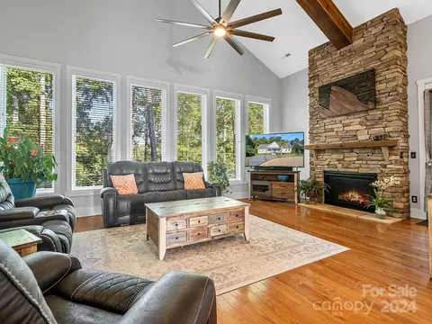 30123 Turtle Point Ct, Lancaster, SC 29720 photo 5
