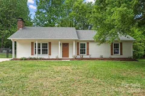 657 Tryon Pl, Gastonia, NC 28054