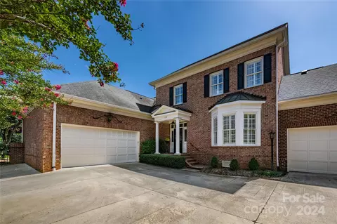 1139 S Kings Dr, Charlotte, NC 28207