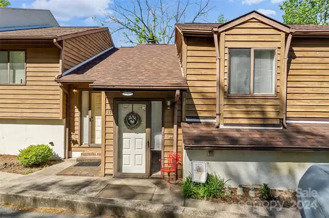 1420 11th Street Nw 13 Dr NW #13, Hickory, NC 28601