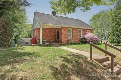 1 Enka Orchard 22 St #22, Candler, NC 28715