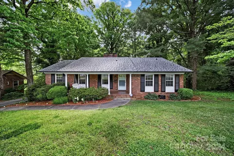 2321 Laurelwood Cir, Charlotte, NC 28214