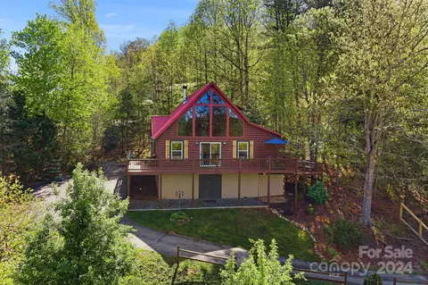 63 Holley Mountain Top Rd, Whittier, NC 28789