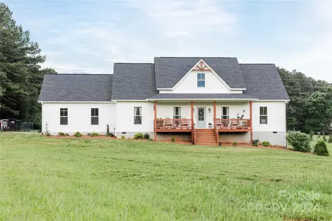 745 Clegg Farm Dr, York, SC 29745