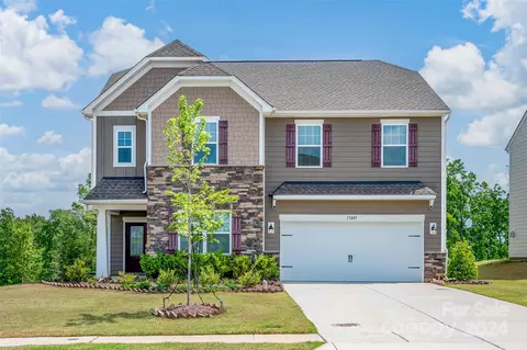 17405 Snug Harbor Rd, Charlotte, NC 28278