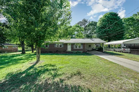 2000 Normandy Rd, Kannapolis, NC 28081