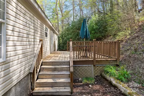 Exterior - 3262 Windswept Ridge Rd, Marshall, NC 28753 photo 8 of 9