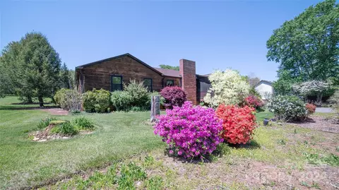 Exterior - 422 Bost Rd, Morganton, NC 28655 photo 3 of 15