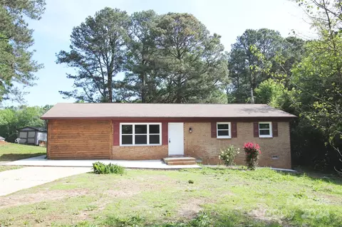 412 Lakeview Dr, Wadesboro, NC 28170
