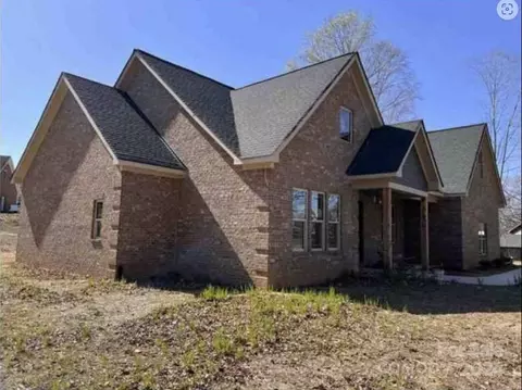 2023 5th Street Nw Pl NW, Hickory, NC 28601