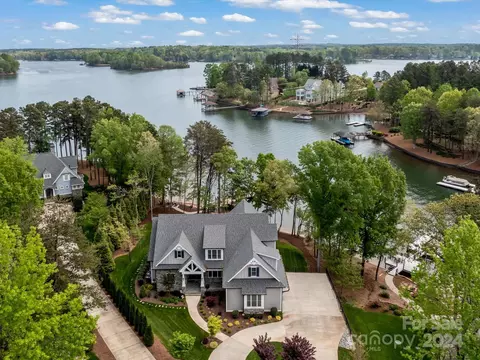 8946 Fair Oak 32 Dr #32, Sherrills Ford, NC 28673