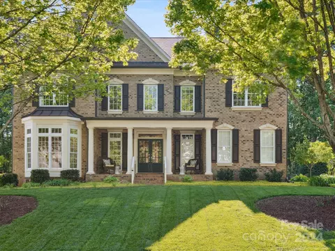 3425 Delamere Dr, Matthews, NC 28104