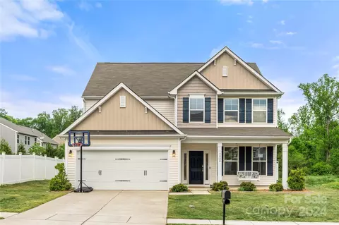 3820 Lampasas Ln, Charlotte, NC 28214