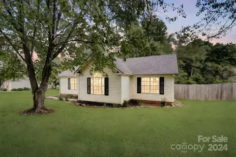 708 Station Dr, Monroe, NC 28110