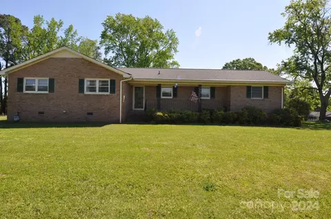 1176 Craigbrow Cir, Chester, SC 29706